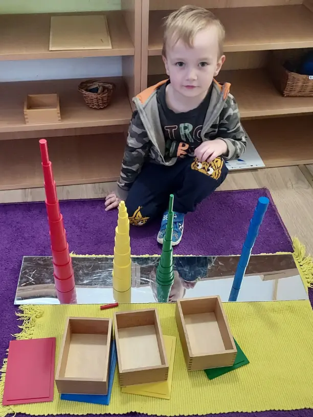 Pomoce Montessori – sensoryka
