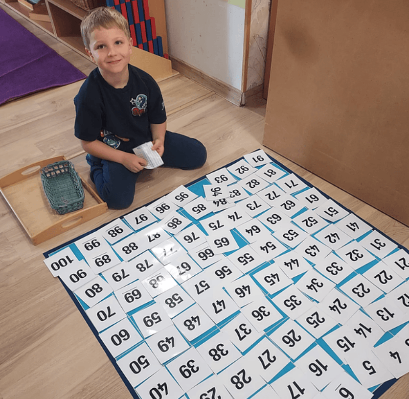 Pomoce matematyczne Montessori dla dzieci