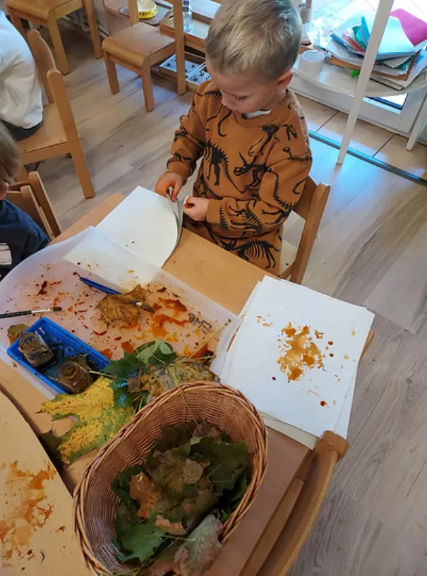 Działania artystyczne w przedszkolu Montessori